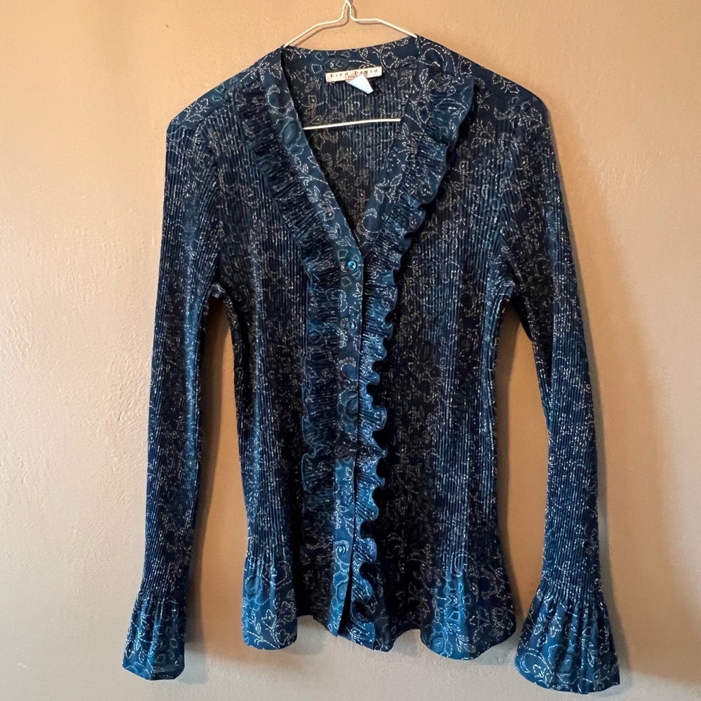 Woman’s Stretch Blouse by Fred David - Size M